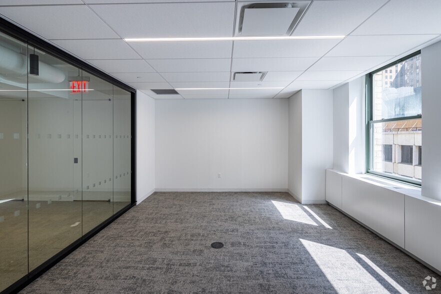 Photo of 9th Floor Ste 960