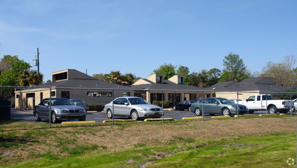 More Photos Of 100 Lake Shore Dr, Altamonte Springs Medical For Lease