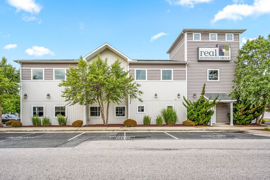 More Photos Of 12800 Hospitality Way, Ocean City Office For Sale