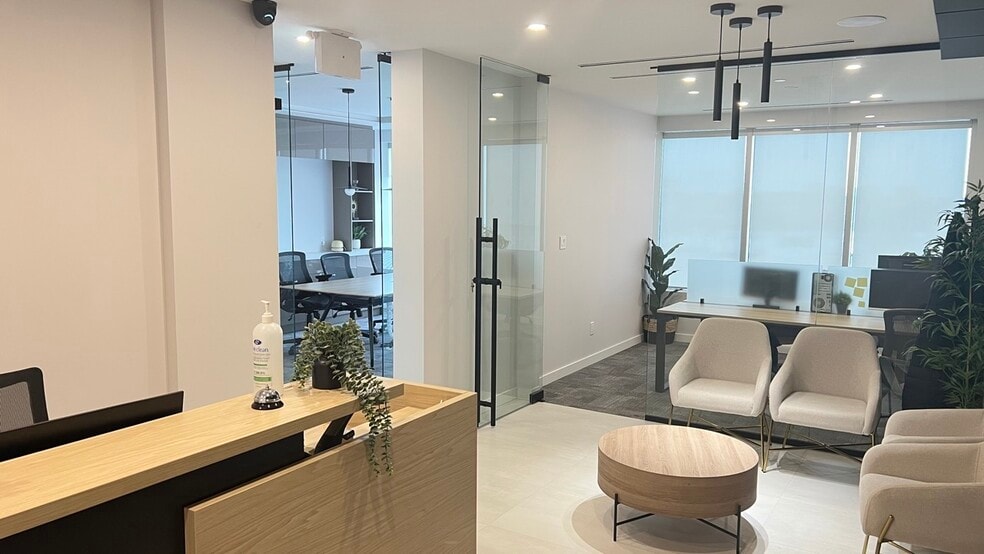 More Photos Of 2225 Markham Rd, Toronto Medical For Sale