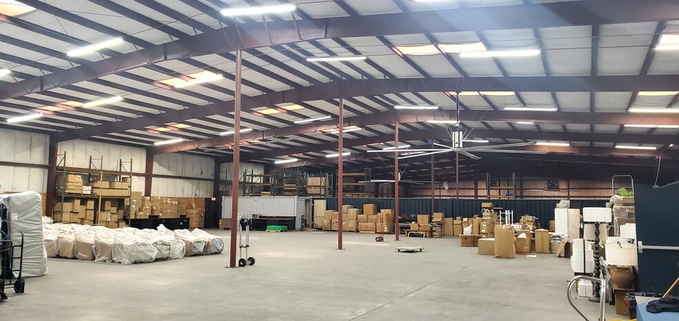 More Photos Of 1126 Harpeth Industrial Ct, Franklin Warehouse For Lease