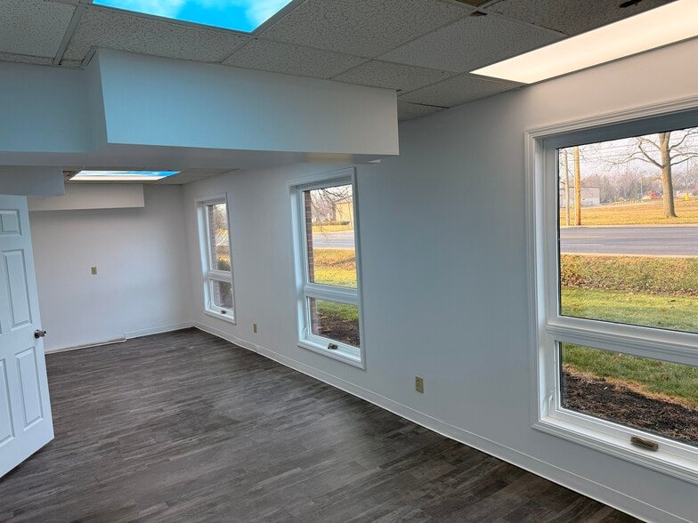 More Photos Of 1201 N Post Rd, Indianapolis Medical For Lease