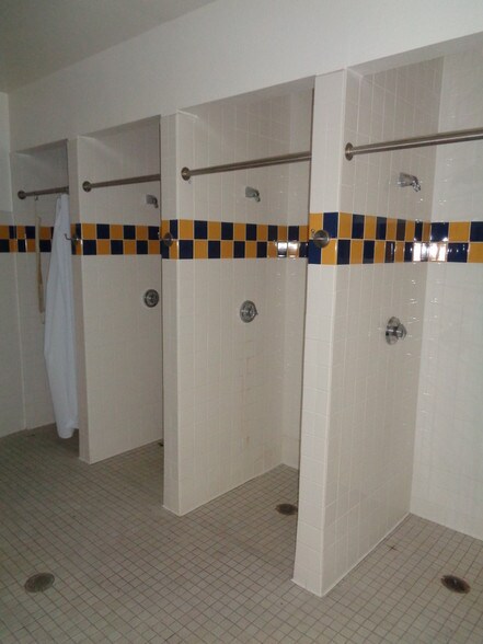 More Photos Of 455-467 N White Rd, San Jose Religious Facility For Lease