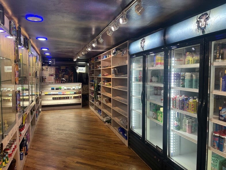 More Photos Of 120 E 7th St, New York Apartments For Lease