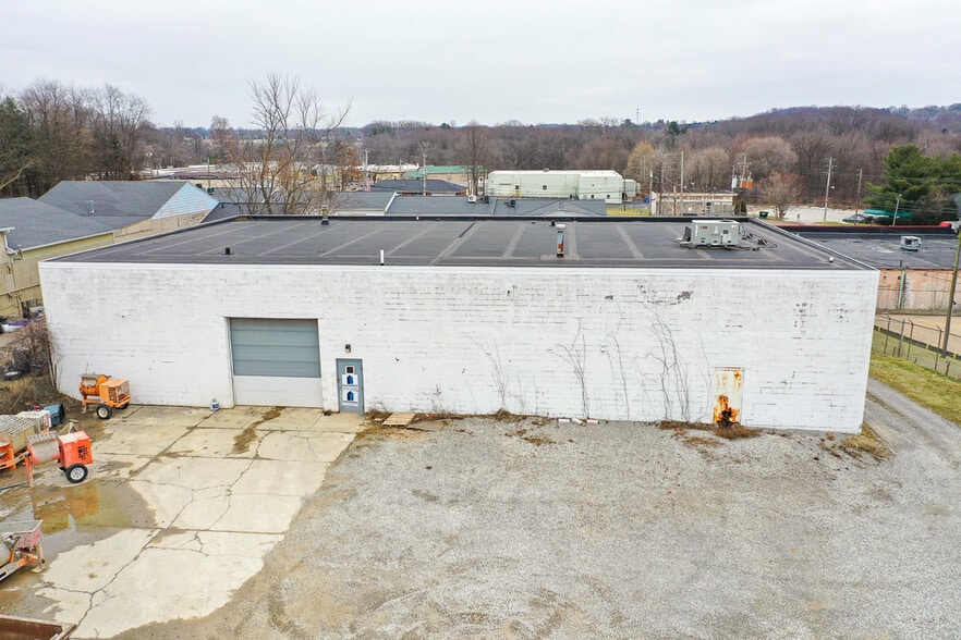 More Photos Of 1234 Brittain Rd, Akron Warehouse For Sale