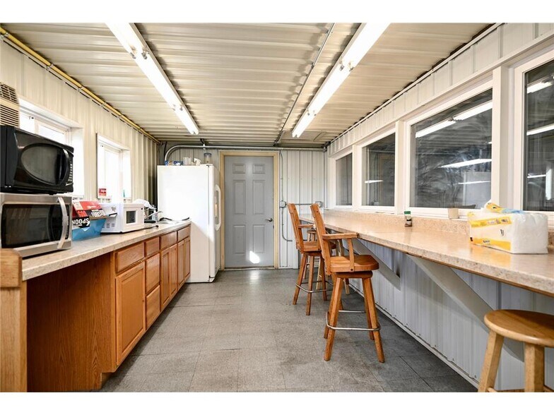 More Photos Of 1140 72nd St, Goodview Office For Sale