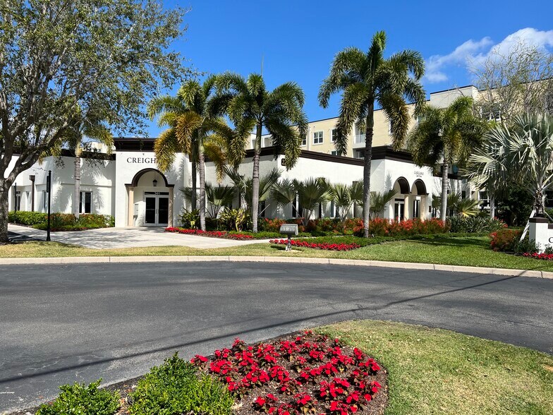 More Photos Of 2240 W 1st St, Fort Myers Office For Lease