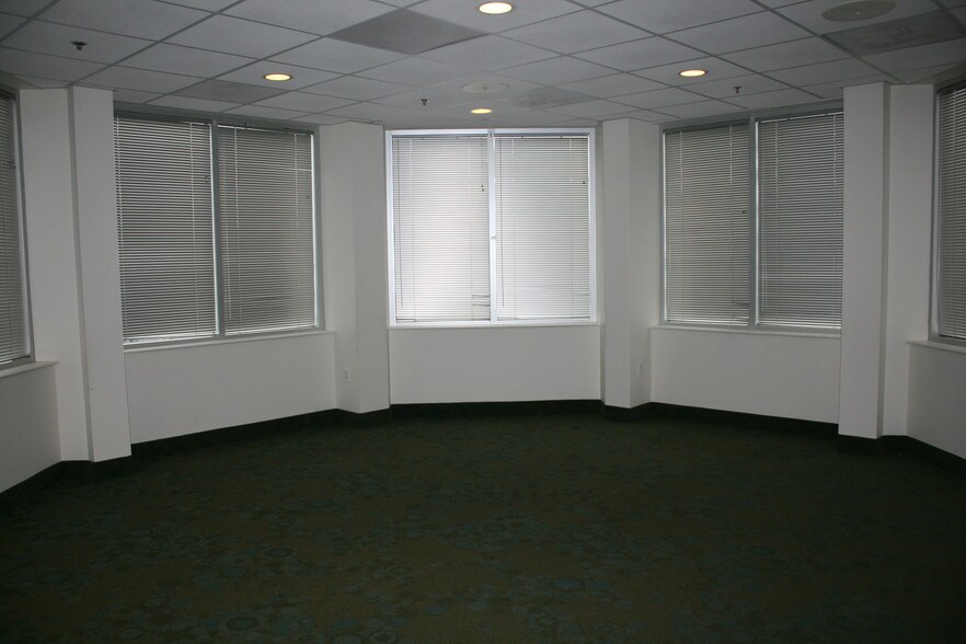 More Photos Of 12581 Milstead Way, Woodbridge Medical For Lease