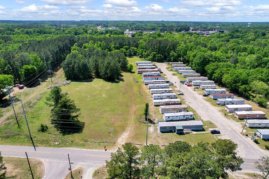 Primary Photo Of 1603 Melvinville Ct, Fayetteville Manufactured Housing Mobile Home Park For Sale