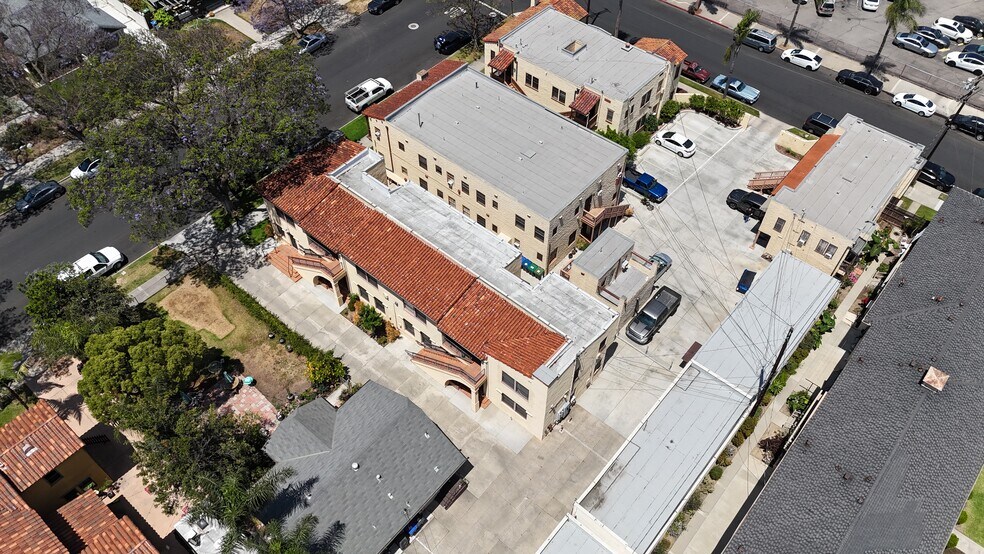 More Photos Of 925 N Lacy St, Santa Ana Apartments For Sale