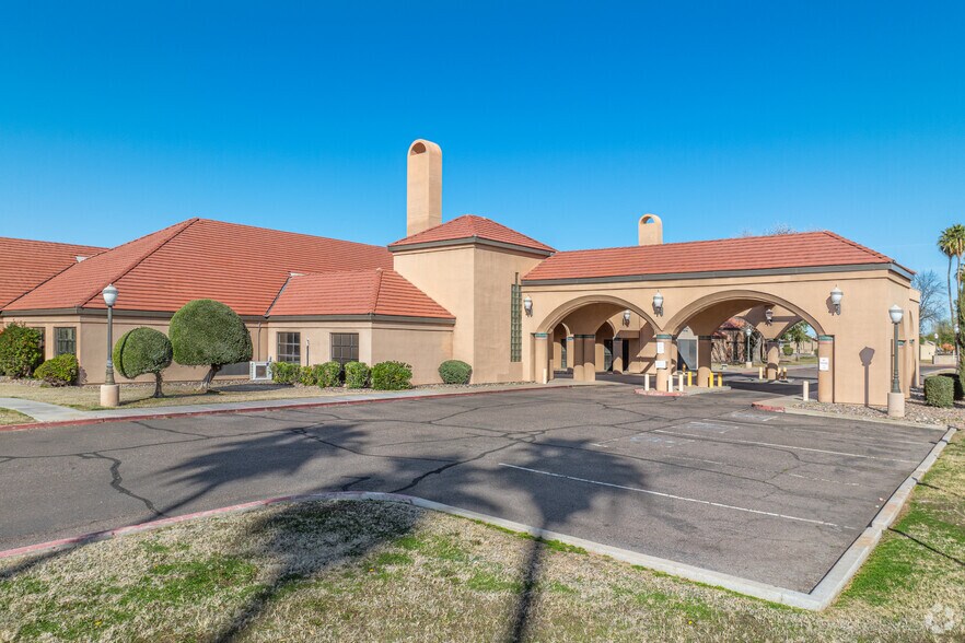 Primary Photo Of 13818 N Thunderbird Blvd, Sun City Rehabilitation Center For Sale