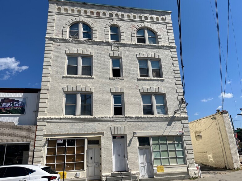 More Photos Of 4-6 John St, Waterbury Apartments For Sale