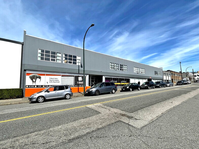 More Photos Of 1457-1469 Venables St, Vancouver Showroom For Lease