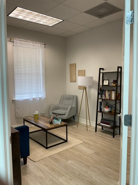 More Photos Of 29160 Chapel Park Dr, Wesley Chapel Office For Lease