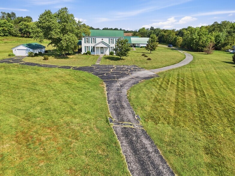 More Photos Of 4650 Highway 52, Loretto Apartments For Sale
