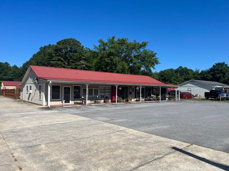Primary Photo Of 8111 Highway 119, Alabaster Freestanding For Sale