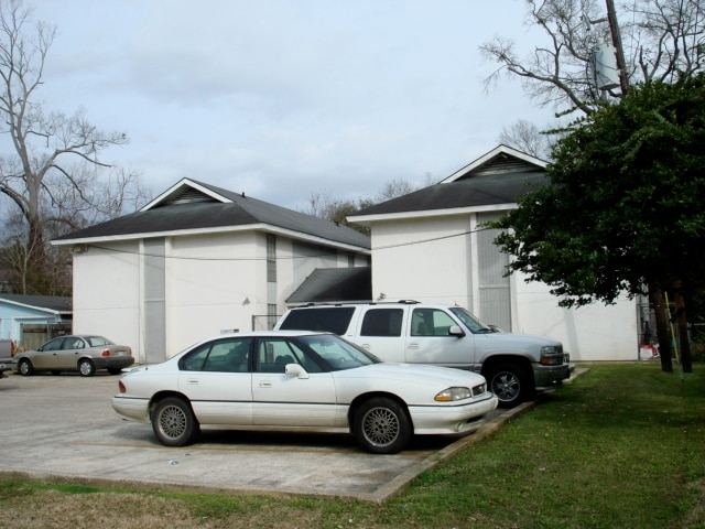 More Photos Of 317 East Dr, Baton Rouge Apartments For Sale