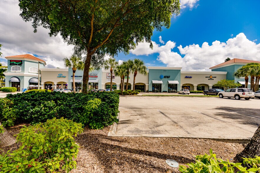 More Photos Of 15245 S Tamiami Trl, Fort Myers Unknown For Lease