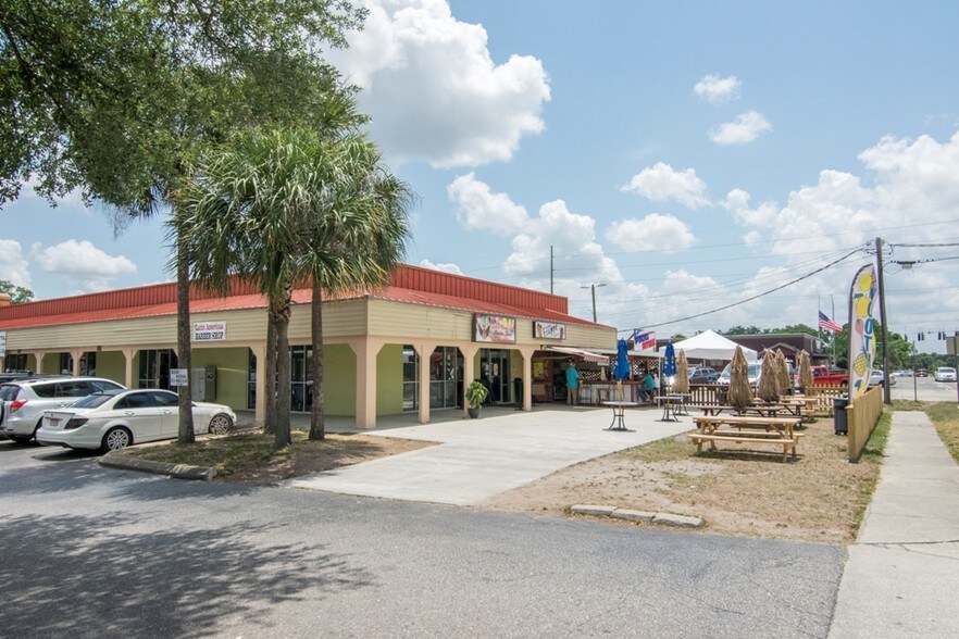 More Photos Of 131 N Mount Carmel Rd, Valrico Unknown For Lease