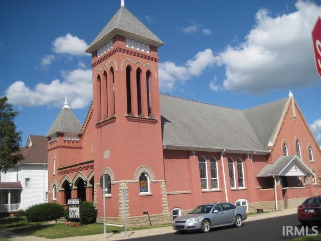 Primary Photo Of 500 N High St, Hartford City Religious Facility For Sale