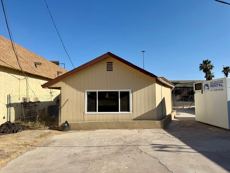 More Photos Of 2039 W Bonanza Rd, Las Vegas Flex For Lease