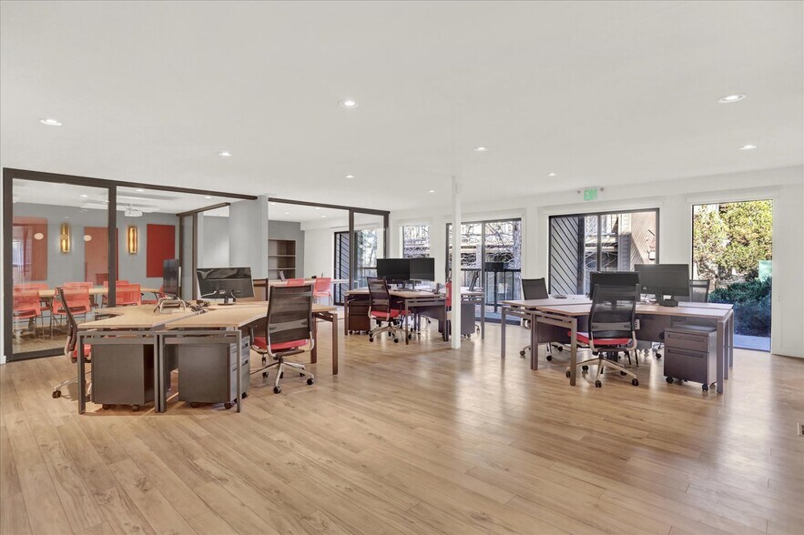 More Photos Of 6450-6464 S Quebec St, Centennial Loft Creative Space For Sale