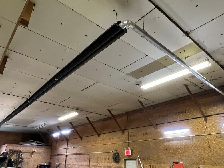 More Photos Of 1490 Truss Rd SW, New Philadelphia Warehouse For Sale