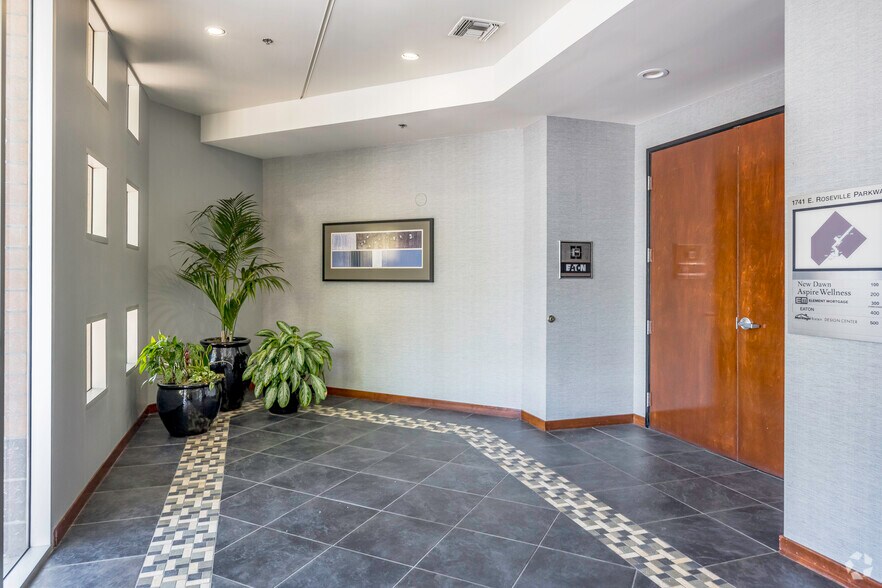 More Photos Of 1741 E Roseville Pky, Roseville Medical For Lease