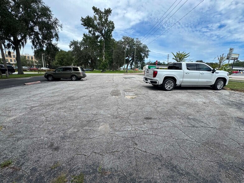 More Photos Of 705 Benton Ave, Brooksville Land For Sale