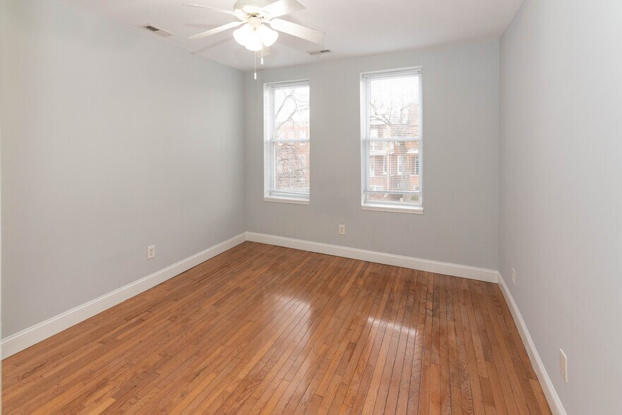 More Photos Of 2445 Lakeview Ave, Baltimore Apartments For Sale