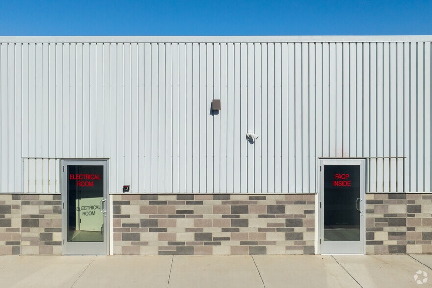 More Photos Of 84829 Avenue 48, Coachella Manufacturing For Sale