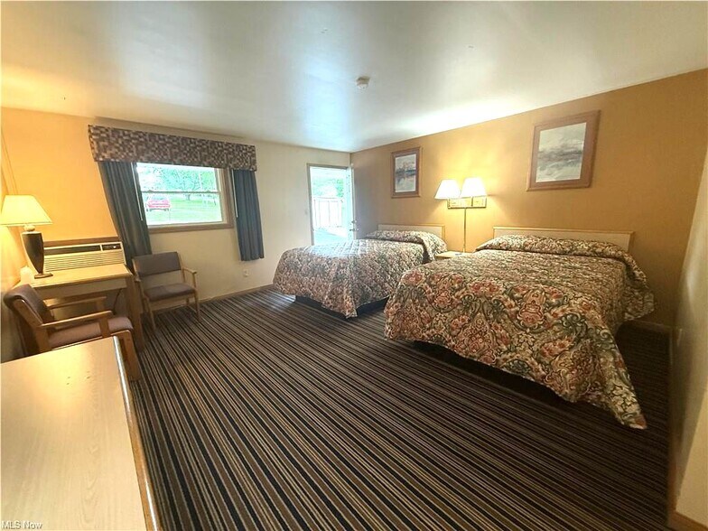 More Photos Of 6405 Glenn Hwy, Cambridge Hotel For Sale