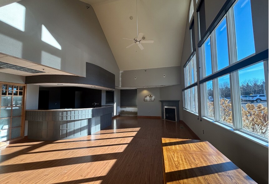 More Photos Of 4904 S Minnesota Ave, Sioux Falls Office For Sale