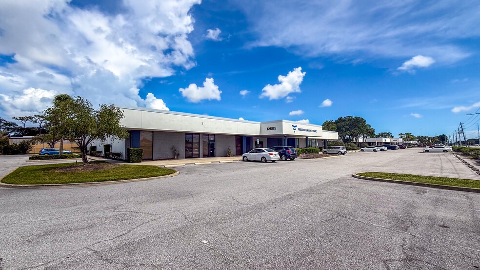 More Photos Of 12345 Starkey Rd, Largo Unknown For Lease