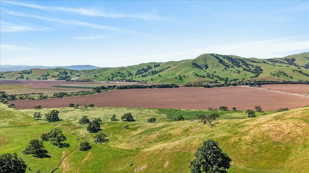 More Photos Of 0 Walnut Ave, Hollister Land For Sale