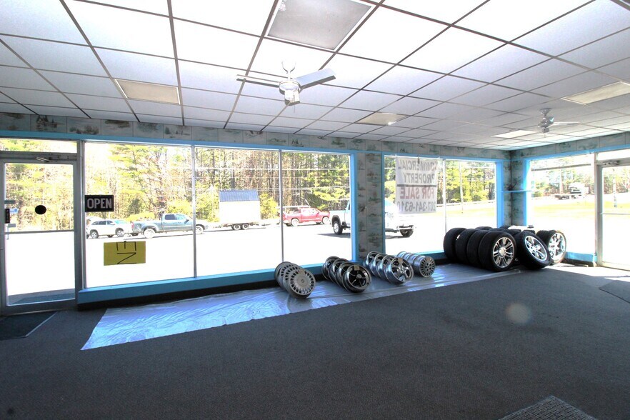 More Photos Of 20 Estes Ave, Palmyra Auto Dealership For Sale