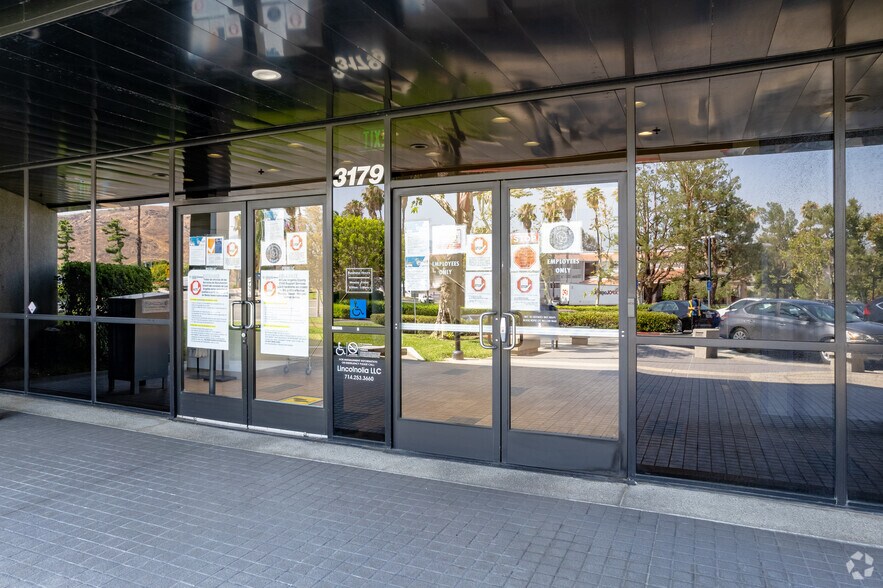 More Photos Of 3179 Temple Ave, Pomona Office For Sale