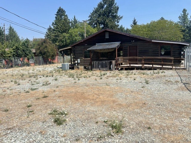 More Photos Of 115 Phillips St, Canyonville General Retail For Sale