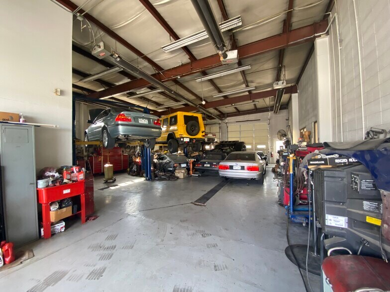 More Photos Of 5745 Independence St, Arvada Auto Repair For Sale
