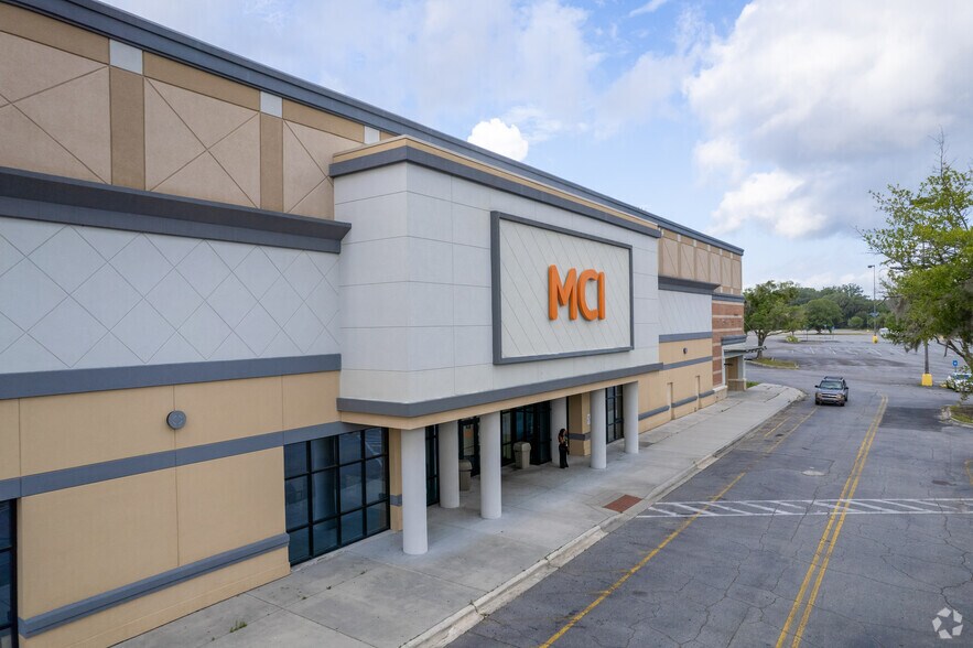 More Photos Of 14045 Abercorn St, Savannah General Retail For Sale