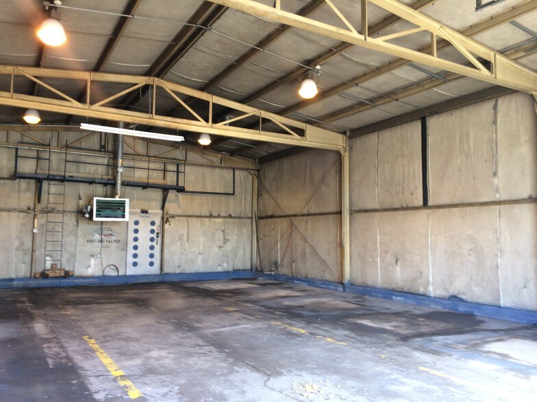 More Photos Of 67 Steubenville Pike, Burgettstown Warehouse For Sale