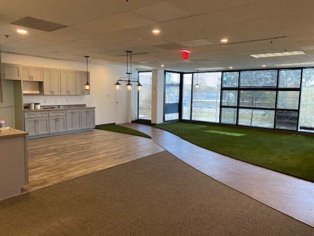 More Photos Of 4055 Faber Place Dr, North Charleston Office For Lease