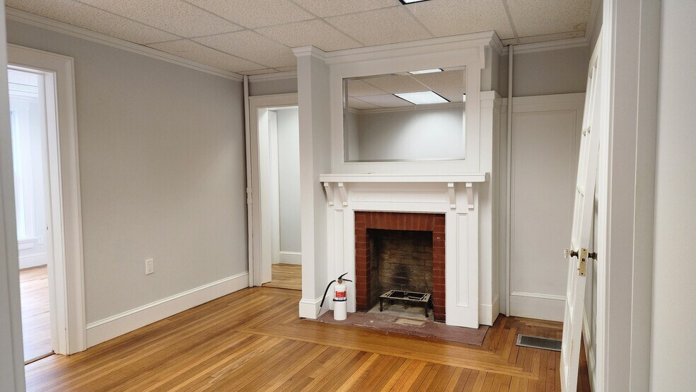 More Photos Of 28 Franklin Pl, Morristown Medical For Lease