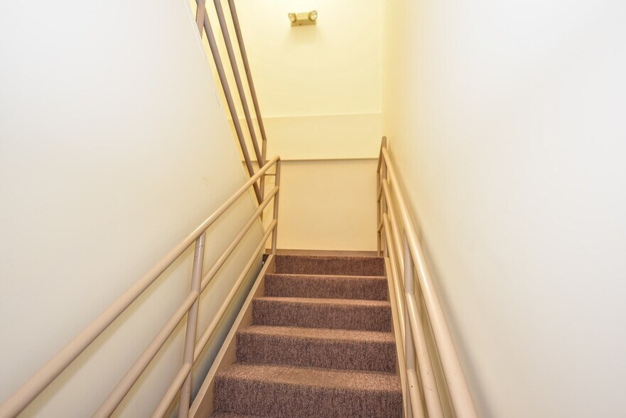 More Photos Of 230 West Parkway, Pompton Plains Flex For Sale