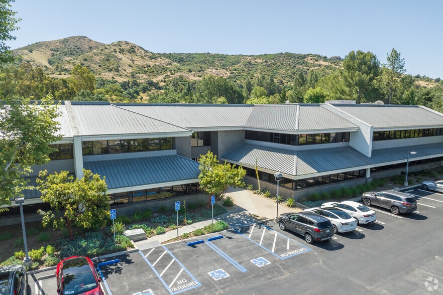 More Photos Of 31416 Agoura Rd, Westlake Village Office For Lease