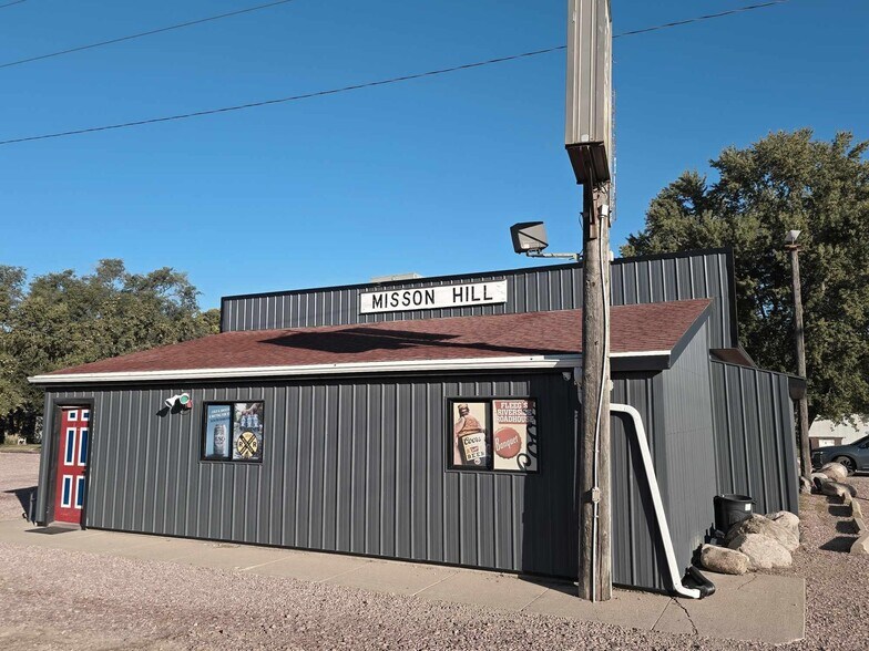 More Photos Of 44368 309th St, Mission Hill Restaurant For Sale