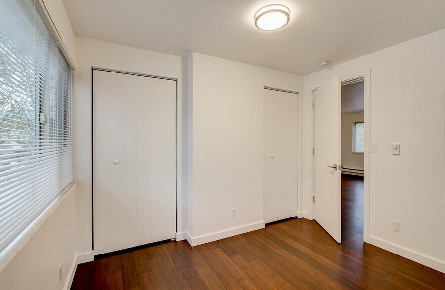 More Photos Of 2401 NW 63rd St, Seattle Apartments For Sale