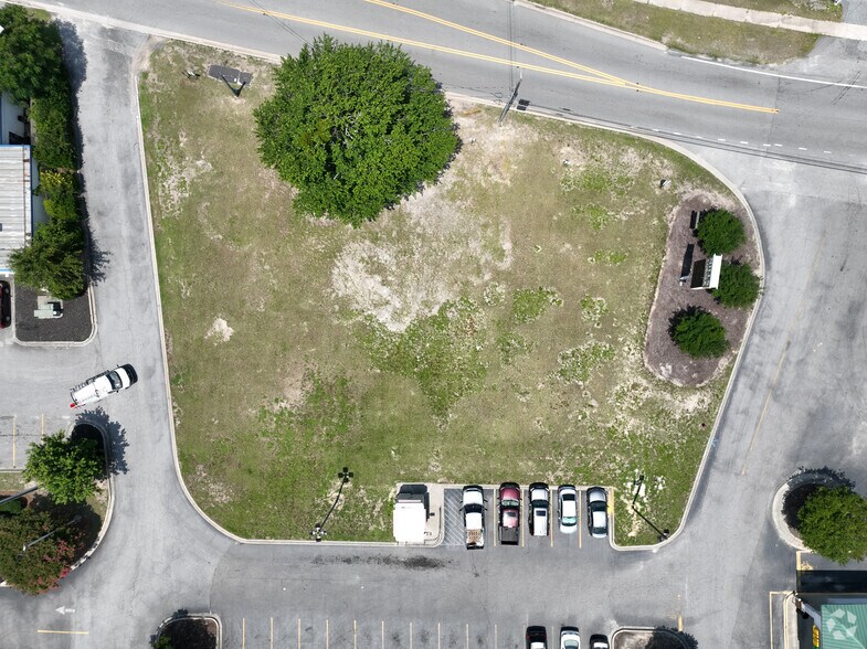 More Photos Of 4360 Augusta Rd, Lexington Unknown For Lease