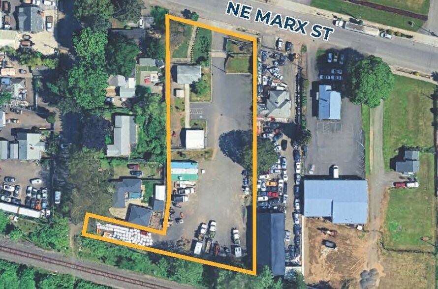 More Photos Of 10930 NE Marx St, Portland Flex For Sale