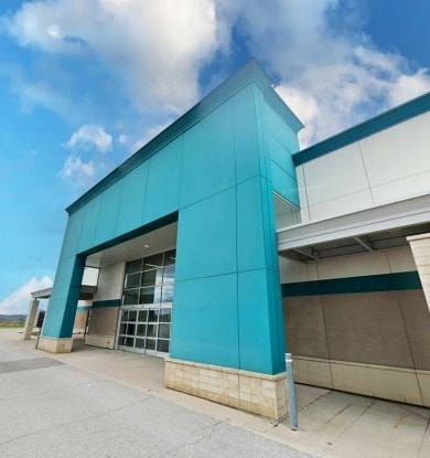 More Photos Of 135 First Commerce Dr, Aurora Freestanding For Lease